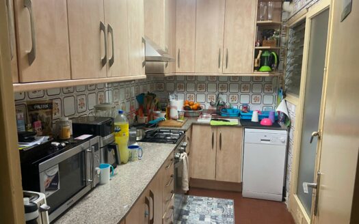 PISO AMPLIO CON PK