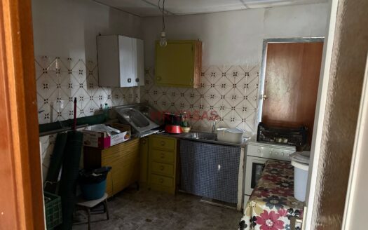 AMPLIO TERRENO ESQUINERO