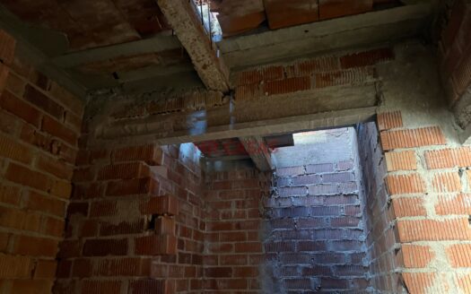 OBRA POR TERMINAR