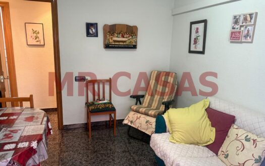 PISO AMPLIO DE 3 HABITACIONES