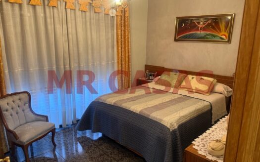 PISO AMPLIO DE 3 HABITACIONES