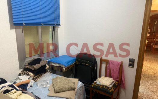 PISO AMPLIO DE 3 HABITACIONES