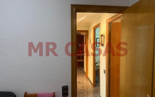 PISO AMPLIO DE 3 HABITACIONES