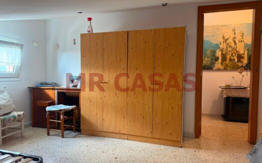 ESPECTACULAR CASA AMPLIA