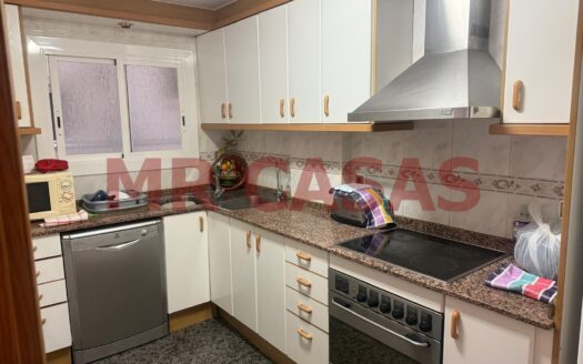 PISO AMPLIO DE 3 HABITACIONES