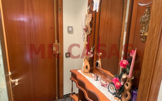 PISO AMPLIO DE 3 HABITACIONES